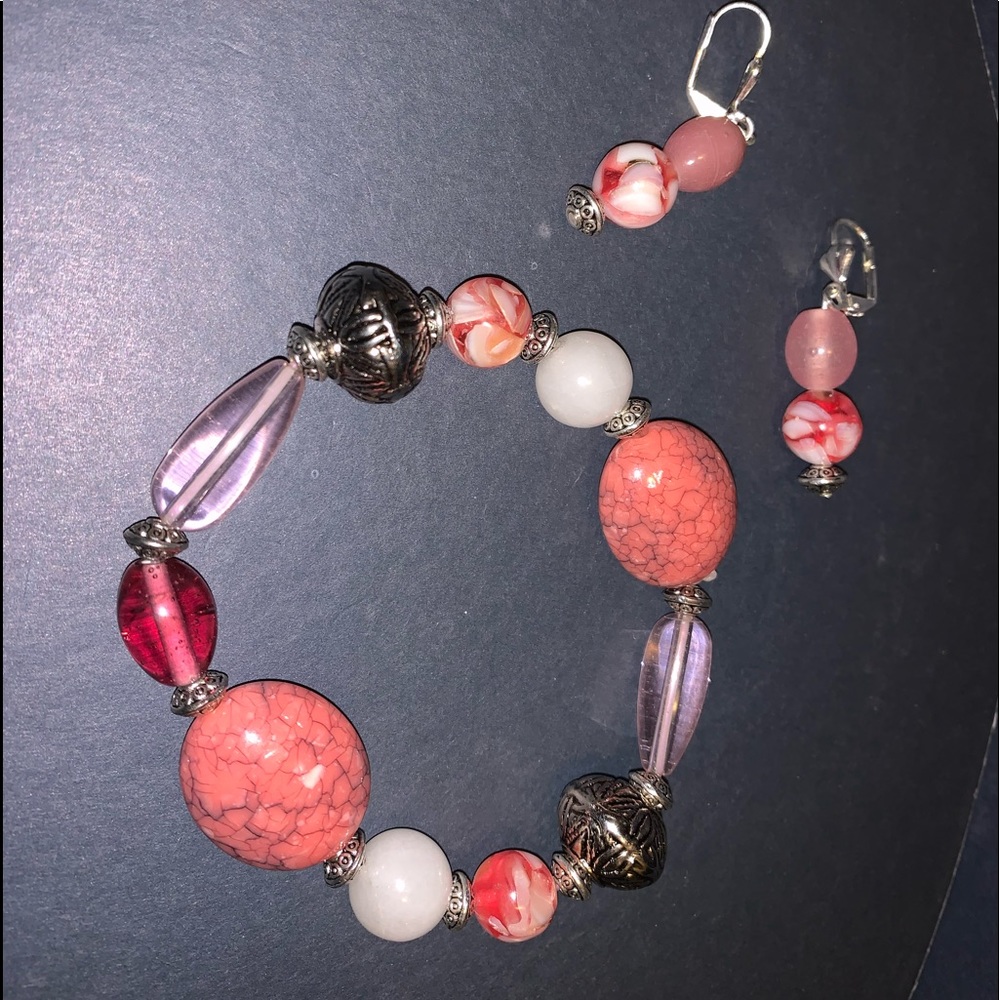⭐️❤️New Bracelet & Earrings